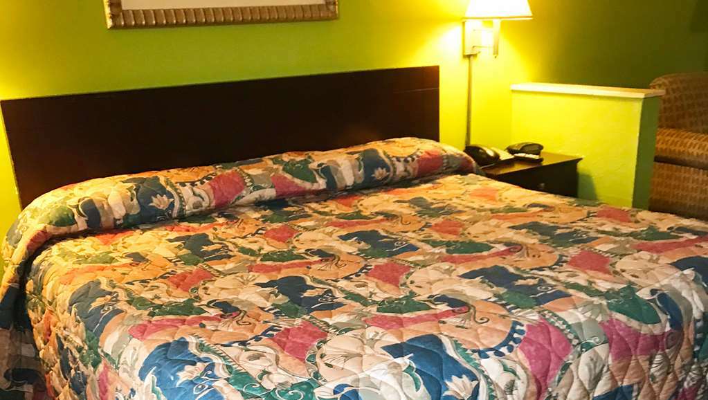 Magnuson Hotel Lawrenceville Room photo